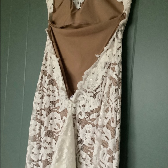 COPY - Grace Loves Lace Alexandra gown - Picture 13 of 14